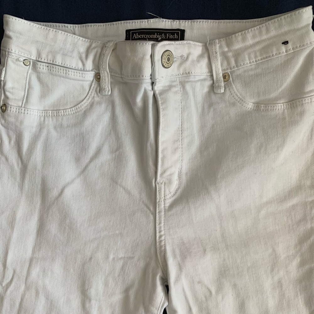 White A&F Skinny Jeans